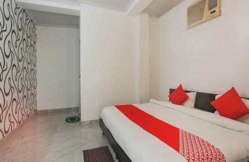 Delhi Hotel | Hotel O Bollywood
