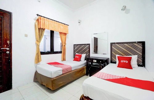 Waru Hotel | Hotel O Bungurasih Near Juanda International Airport Formerly Griya Waru Hotel