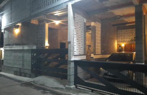 Purwokerto Hotel | Hotel O Chimi Rumah Kost