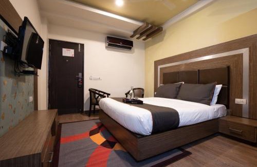 Jhansi Hotel | Hotel O Civil Lines Formerly City Palace