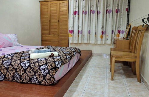 Kampung Jelatang Hotel | Hotel O Coke Guest House
