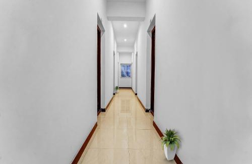 Saravanampatty Hotel | Hotel O Crown Tower