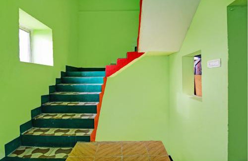 Khordha Hotel | Hotel O Daffodil Lodge Dolphin restaurant