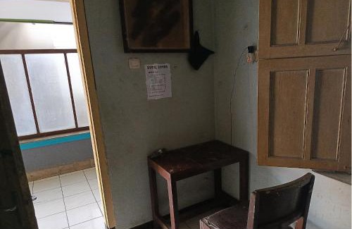 Demak Hotel | Hotel O Dian Asih Rooms