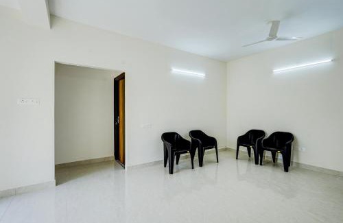 Kelambakkam Hotel | Hotel O Eswar Guest House Padur