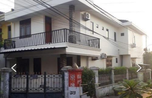Tetebatu Hotel | Hotel O Ezhar Boka Homestay Near GOR Sulis Bulutangkis