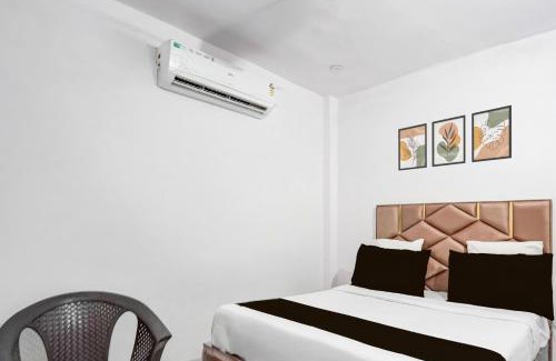 Delhi Hotel | Hotel O Flagship Siddharth Hotel Yamuna Vihar C Block Stand