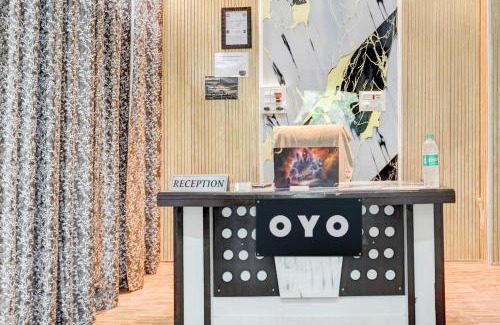Delhi Hotel | Hotel O Flagship Siddharth Hotel Yamuna Vihar C Block Stand