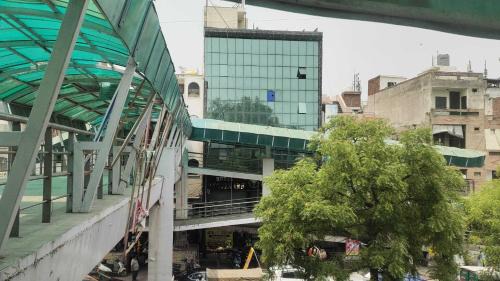 Pitampura Hotel | Hotel O Flyover Inn