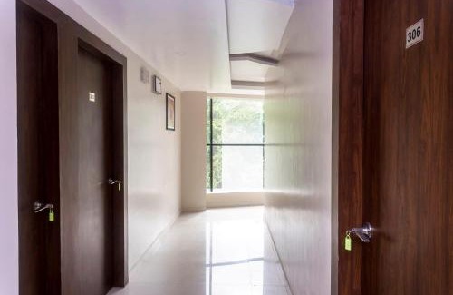 Swargate Hotel | Hotel O Grand Pune