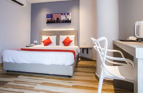 The Strand Hotel | Hotel O Gs Hotels Near Strand Mall