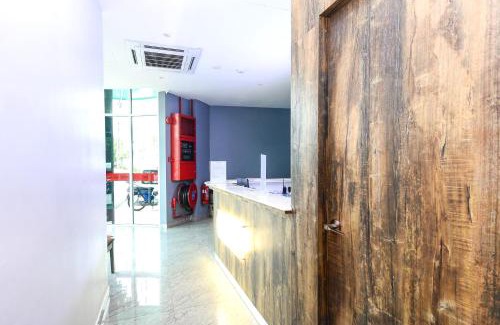 The Strand Hotel | Hotel O Gs Hotels Near Strand Mall