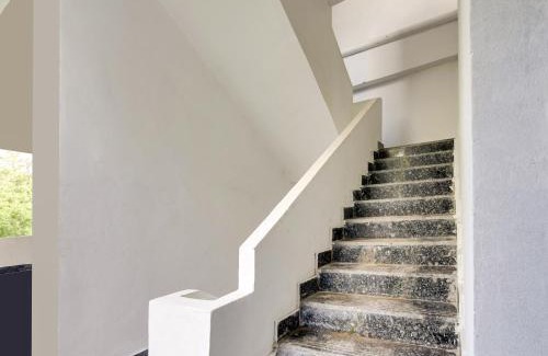 Warangal Hotel | Hotel O Hills Land