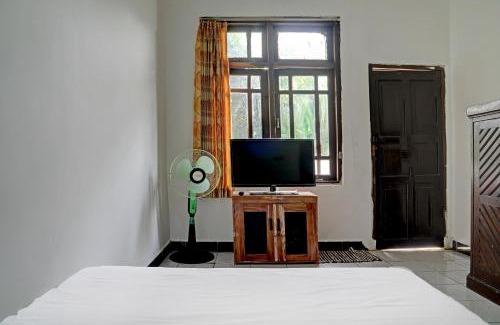 Pelabuhan Ratu Hotel | Hotel O Home Stay Syariah Aom Kusman