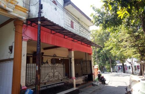 Surabaya Hotel | Hotel O Homestay Rungkut Syariah