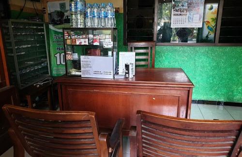 Probolinggo Hotel | Hotel O Houstel Darma Syariah