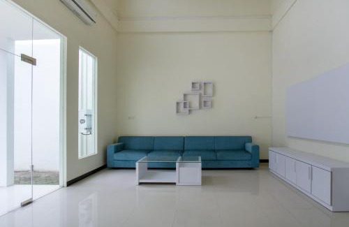 Blitar Hotel | Hotel O Irma's Residence