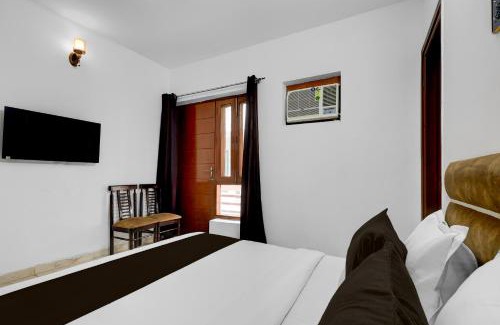 Sector 39 Hotel | Hotel O J N Residency