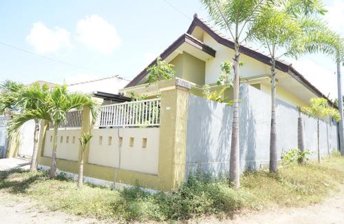 Banyuwangi Hotel | Hotel O Kost Amantu