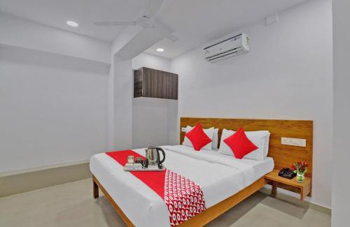 Surat Hotel | Hotel O Krishna Rooms