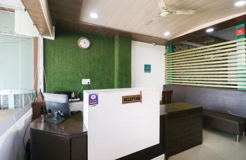 Zirakpur Hotel | Hotel O Kuber 7