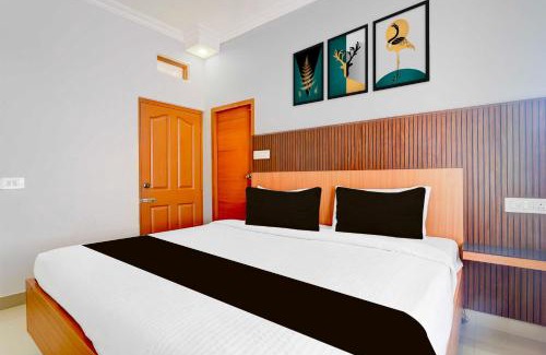 Shenoys Hotel | Hotel O Market Road Ernakulam