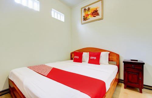 Mungkid Hotel | Hotel O Mbah Carik Homestay Syari'ah