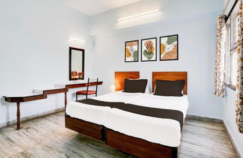 Daulatabad Hotel | Hotel O Padampura Near Railway Station