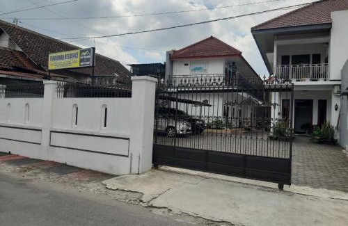 Blitar Hotel | Hotel O Panderman Residence