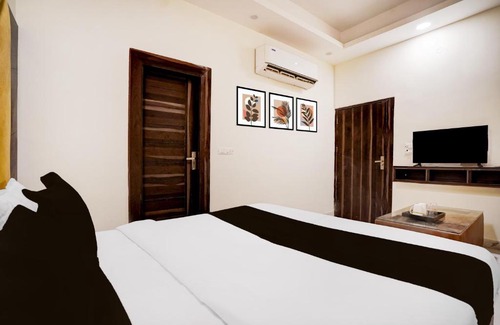 Vasundhara Hotel | Hotel O Paradise