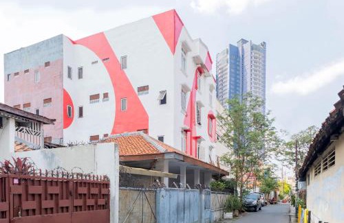 Gambir Hotel | Hotel O Pasar Baru Inn
