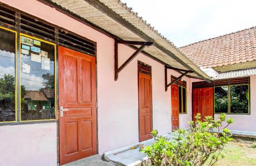Cangkringan Hotel | Hotel O Pondok Wisata Sekar KemuningNearWonogondang Camp (Bumi Perkemahan Wonogondang)