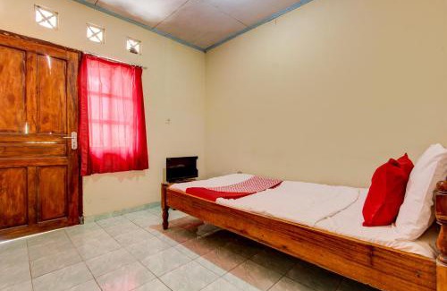Cangkringan Hotel | Hotel O Pondok Wisata Sekar KemuningNearWonogondang Camp (Bumi Perkemahan Wonogondang)