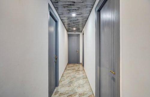 Faridabad Hotel | Hotel O Premium Rooms