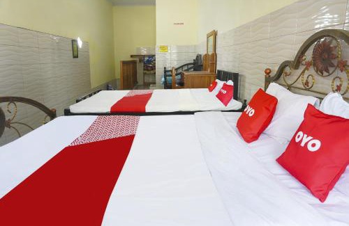 Lumajang Hotel | Hotel O Putih Mulia Homestay Syariah