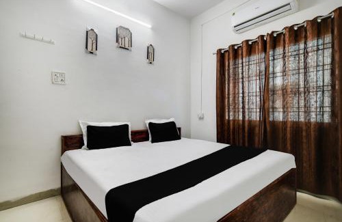 Indore Hotel | Hotel O Queen Palace