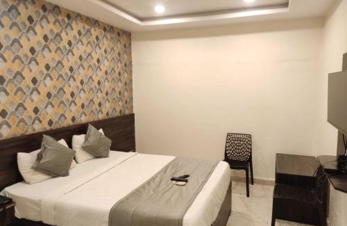 Medchal Hotel | Hotel O R Square