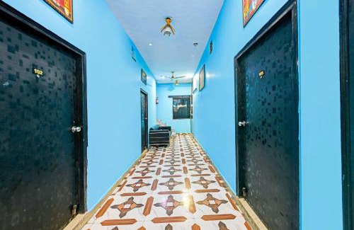 Faridabad Hotel | Hotel O Red Rock