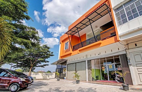 Pekanbaru Hotel | Hotel O Rosela House Syariah