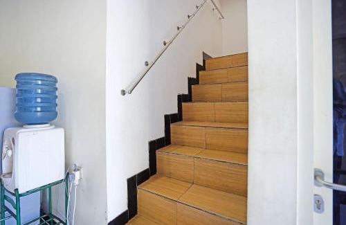 Gubeng Hotel | Hotel O Ruby Homestay Syariah