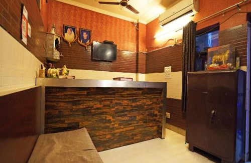 Azadpur Hotel | Hotel O Sai palace