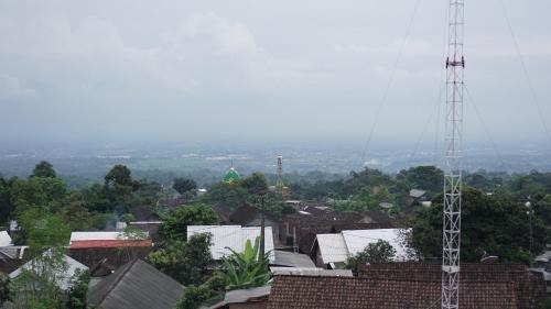 Poncokusumo Hotel | Hotel O Sakinah Homestay Bromo Syariah Near Rest Area Wringinanom