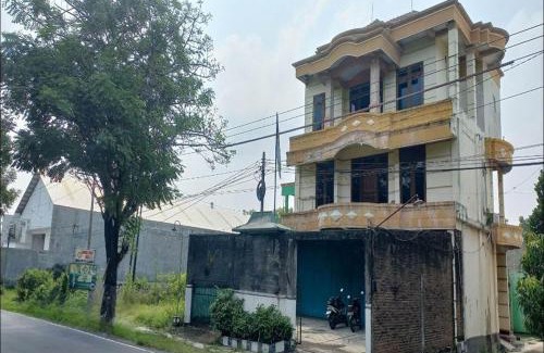 Karanganyar Hotel | Hotel O Setia Budi Guest House 1