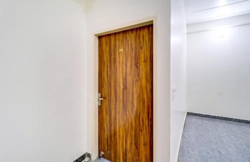 Faridabad Hotel | Hotel O Shivam
