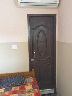 Deoghar Hotel | Hotel O Shivdham