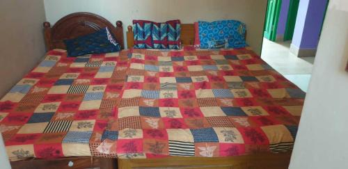 Deoghar Hotel | Hotel O Shivdham