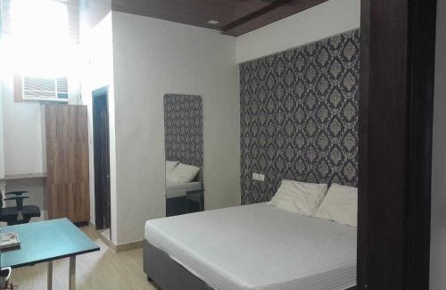 Meerut Hotel | Hotel O Shubkamna