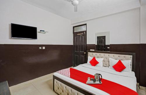 East of Kailash Hotel | Hotel O SS Paradise