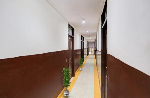 East of Kailash Hotel | Hotel O SS Paradise