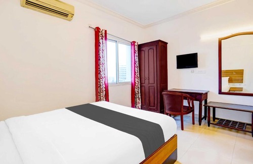 Thampanoor Hotel | Hotel O Thampanoor